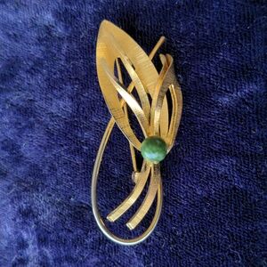 Vintage 14K gold filled Modernist brooch w natural green jadeite jade